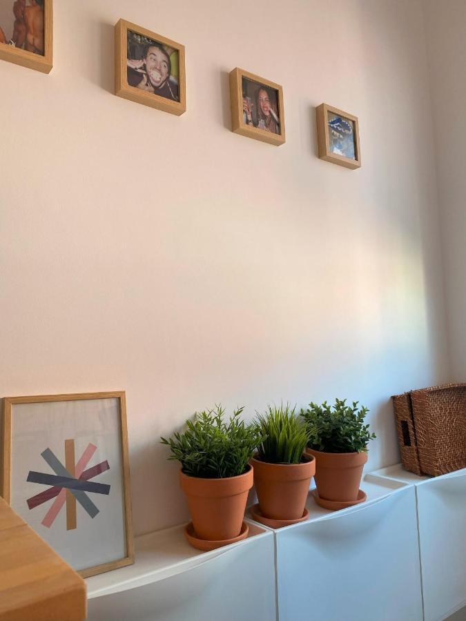 Lisbon, Renovated T2 Apartment Portas De Benfica أمادورا المظهر الخارجي الصورة