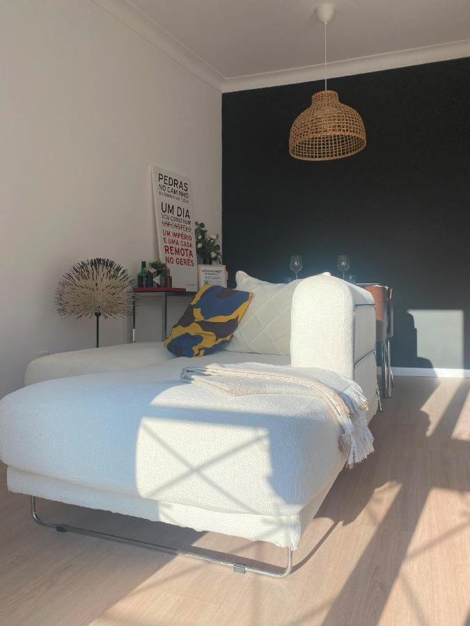 Lisbon, Renovated T2 Apartment Portas De Benfica أمادورا المظهر الخارجي الصورة